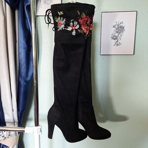 Zigi Soho Black Over The Knee Embroidered Suede Brynna Boots, Size 9